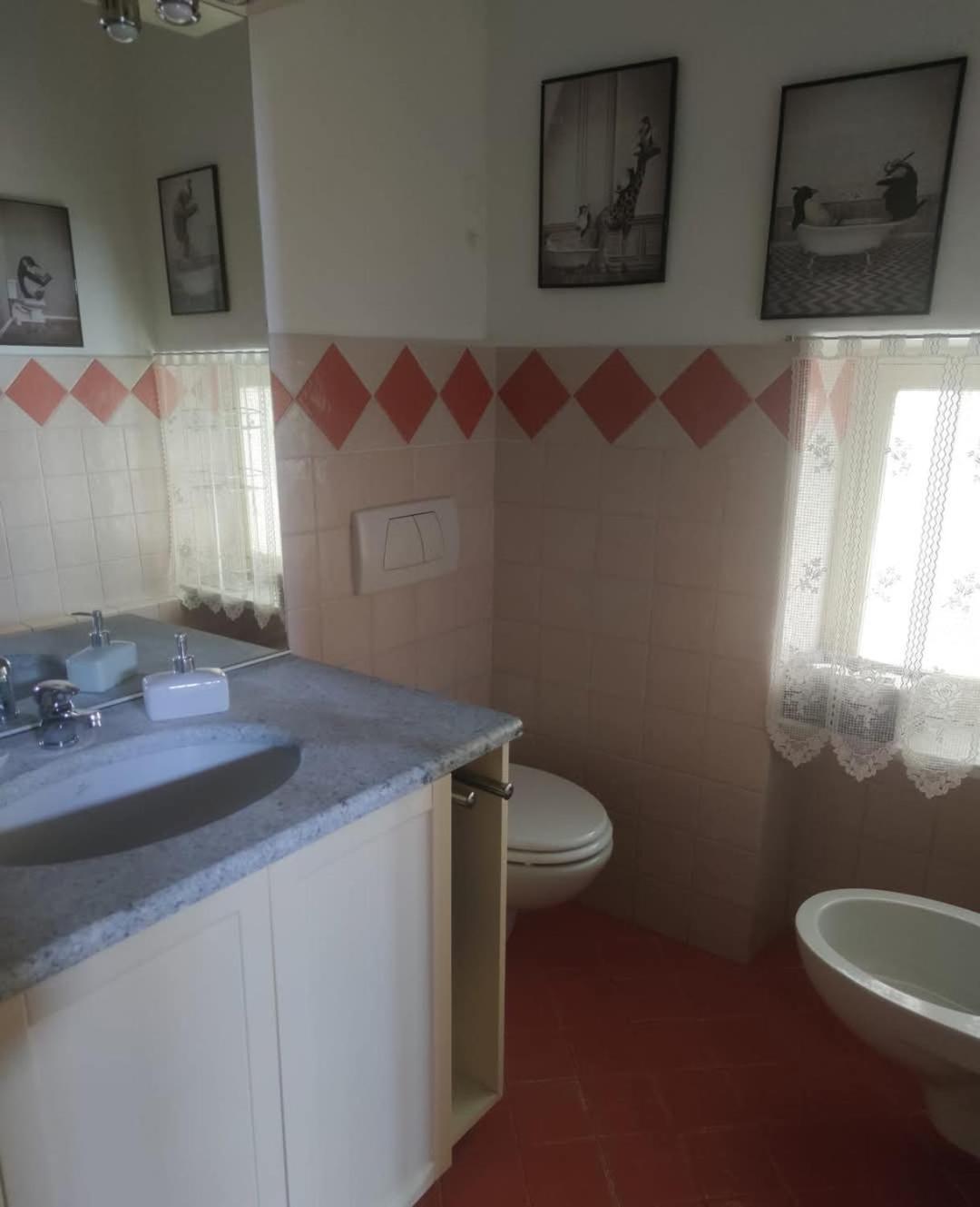 דירות פינרולו La Dimora Del Borgo מראה חיצוני תמונה
