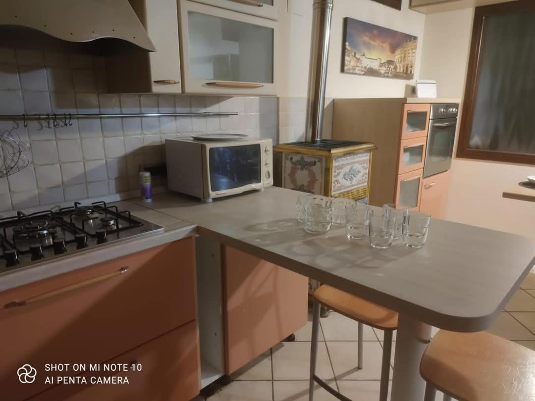 דירות פינרולו La Dimora Del Borgo מראה חיצוני תמונה